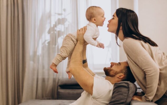 Chế độ con nhỏ và 8 quyền lợi khi nuôi con dưới 12 tháng tuổi