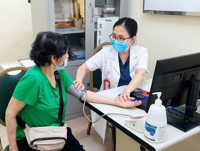 KHÁM BỆNH TRÁI TUYẾN VẪN ĐƯỢC HƯỞNG BHYT TRỪ KHI THUỘC 12 TRƯỜNG HỢP LOẠI TRỪ